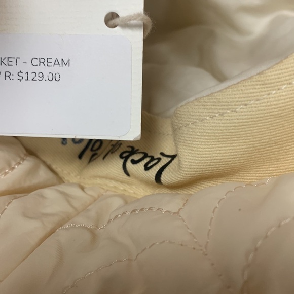 Lack of color puffer bucket hat new with tags cream size s-m main image 6